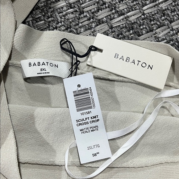 Babaton | Sculpt Knit Cross Cropped Top - Picture 4 of 10